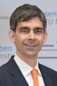 Profilbild von Professor Dr. Joachim Englisch
