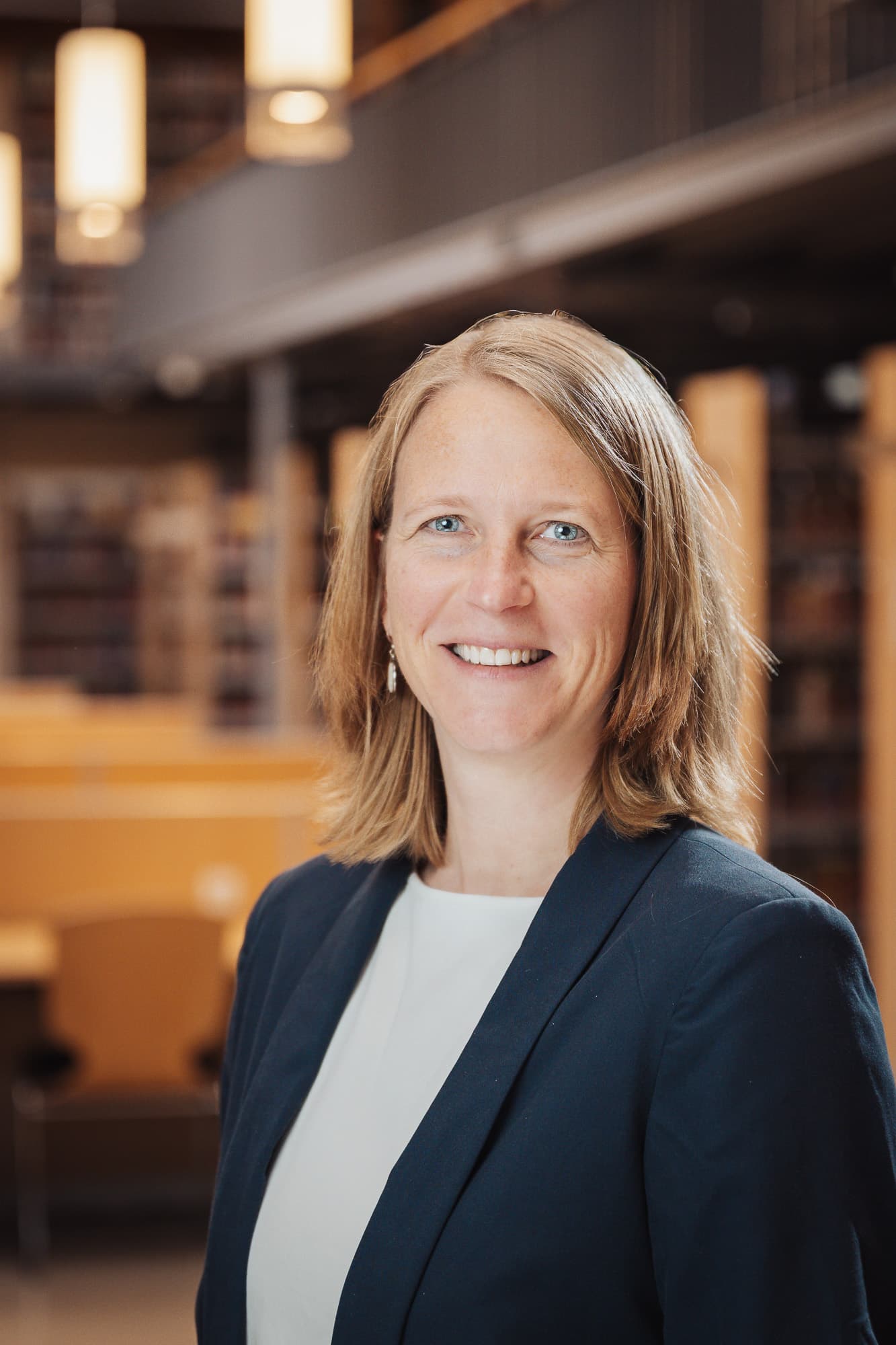 Profile picture of Dr. Verena Wecker