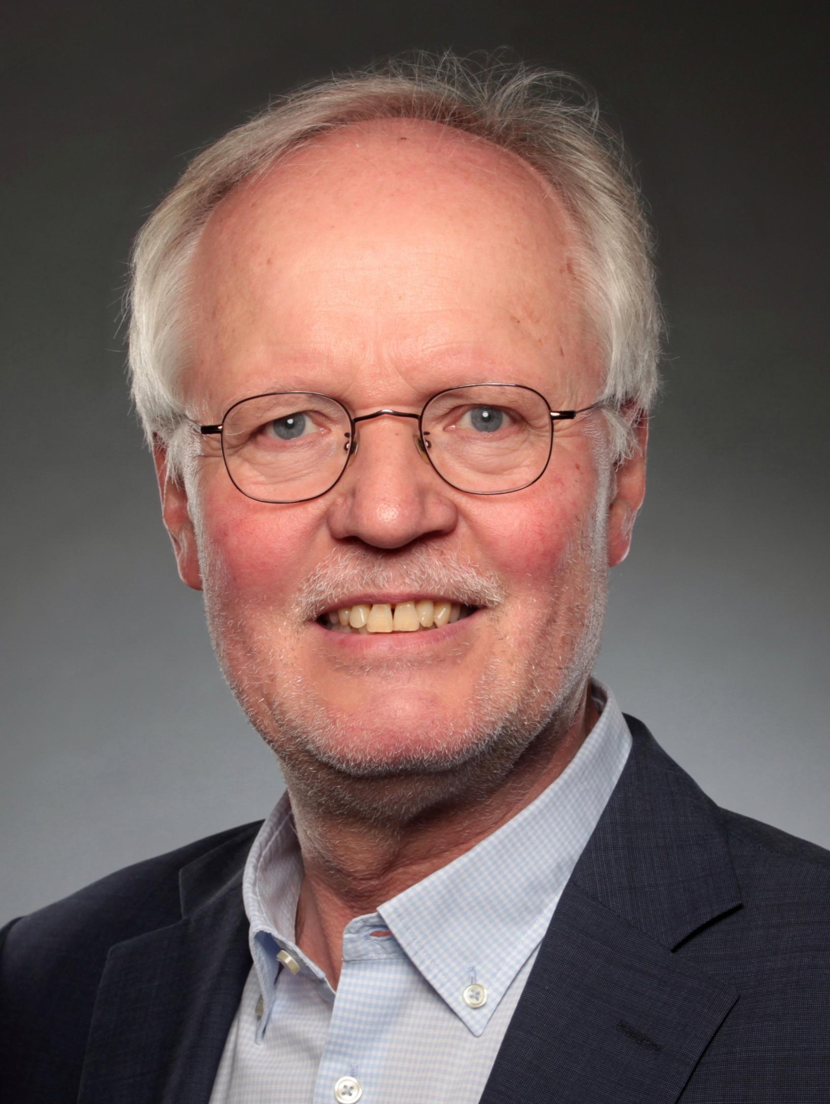 Profilbild von Professor i. R Dr. Ewald Terhart