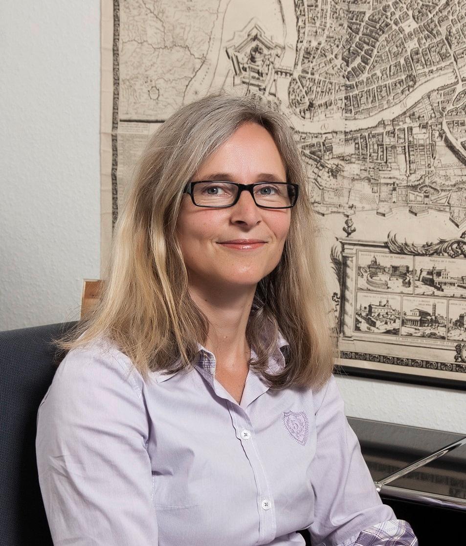 Profilbild von Professor Dr. Eva-Bettina Krems