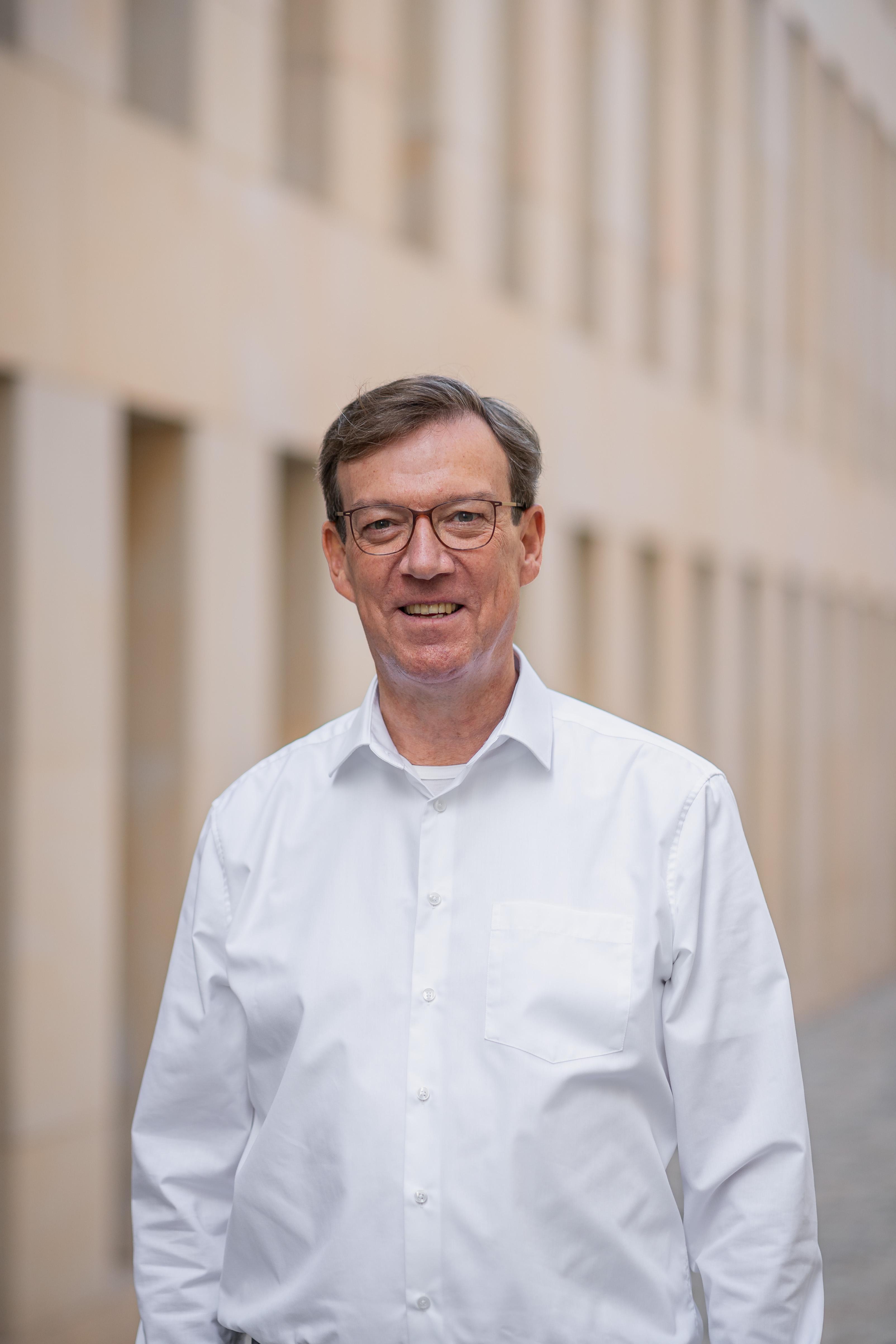 Profile picture of Prof. Dr. Hans-Jürgen Kirsch